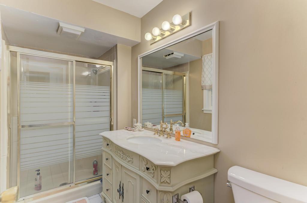 517 N Larkin Avenue Property Photo 10