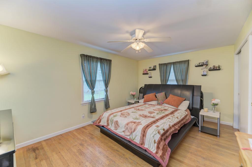 517 N Larkin Avenue Property Photo 11