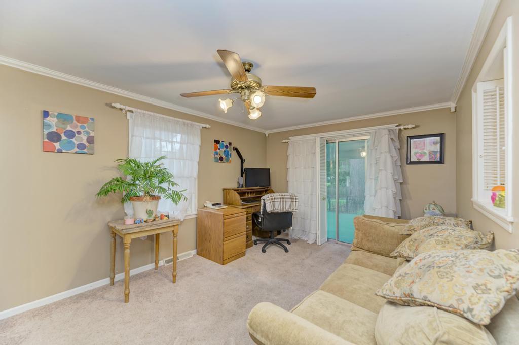 517 N Larkin Avenue Property Photo 15