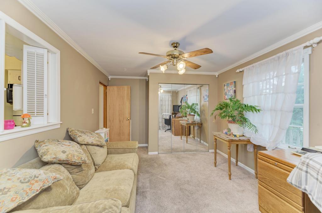 517 N Larkin Avenue Property Photo 16