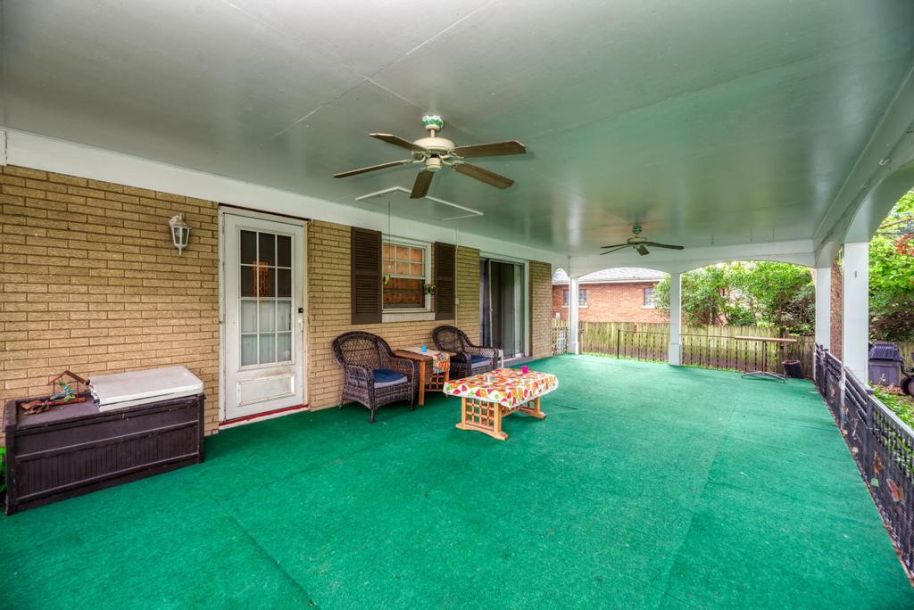 517 N Larkin Avenue Property Photo 29