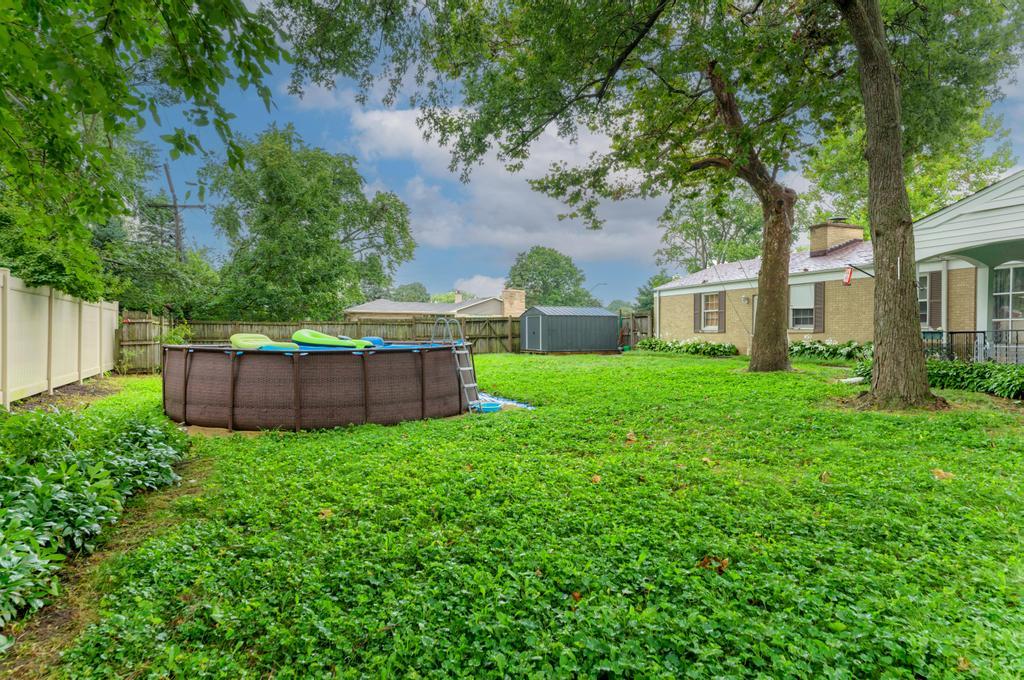 517 N Larkin Avenue Property Photo 32