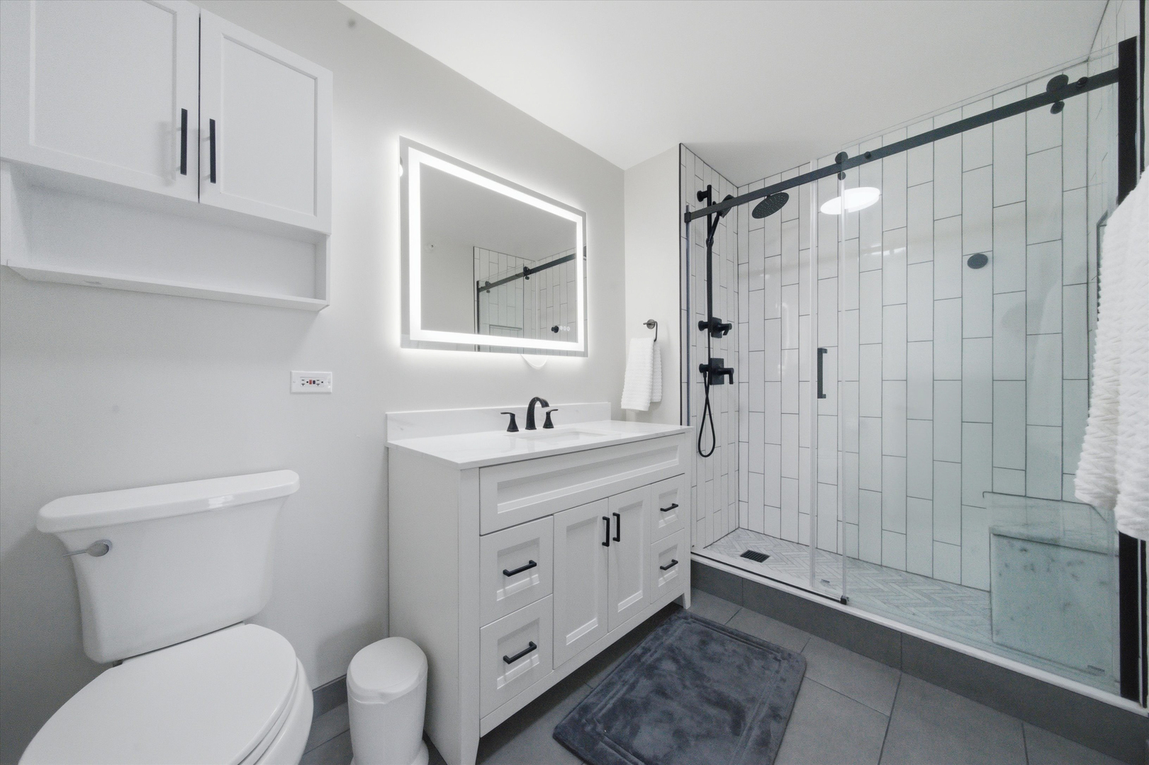545 N Dearborn Street 2607 Property Photo 11