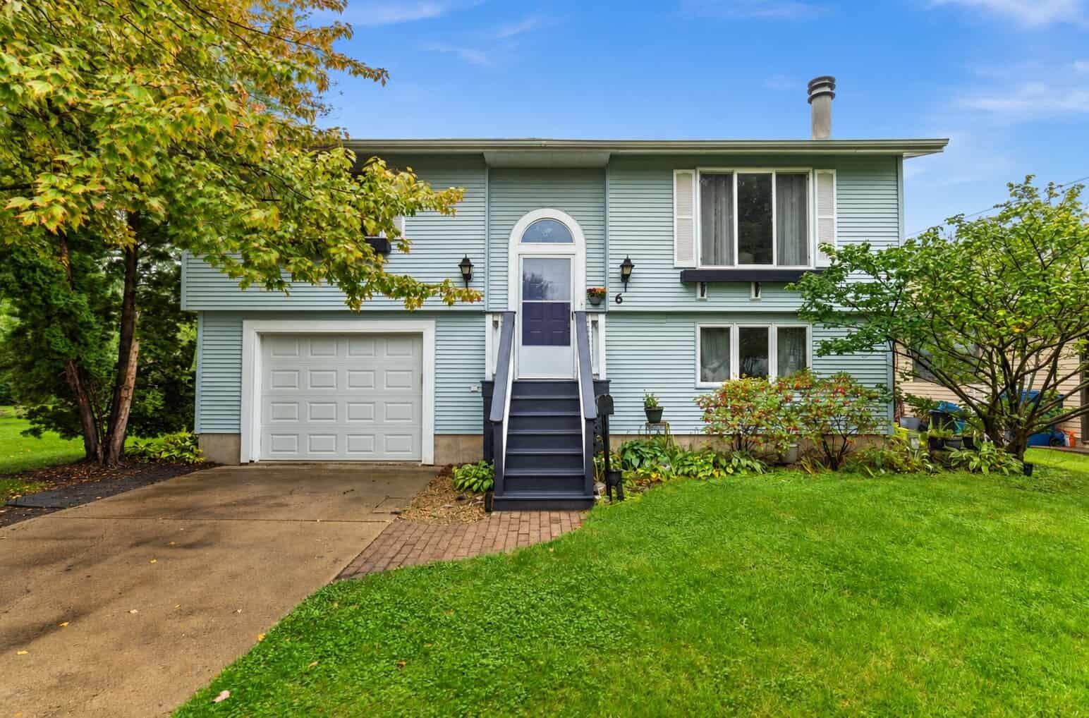 6 Lee Court Property Photo 1