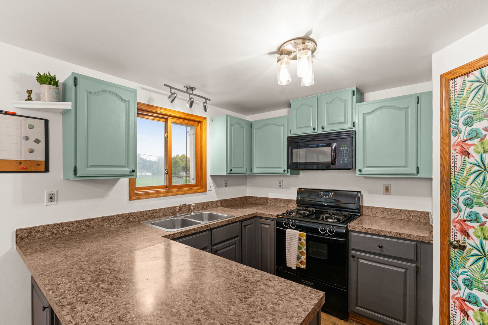 6 Lee Court Property Photo 9