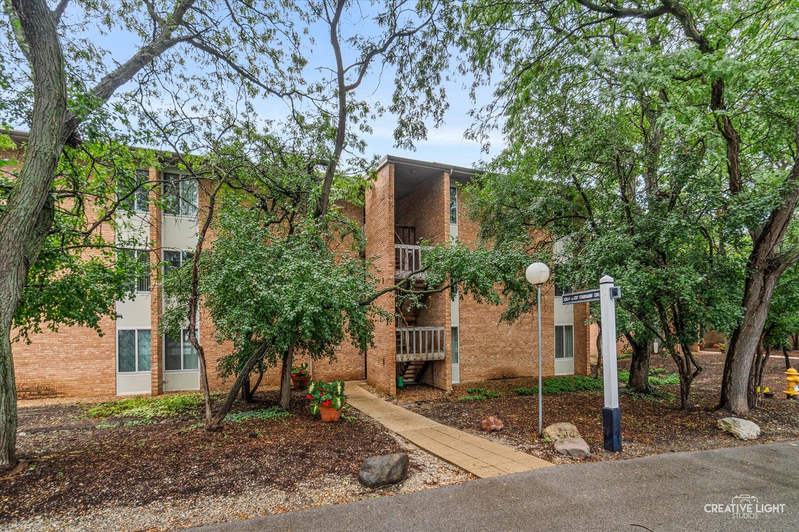 1601 Fairway Drive 2G Property Photo 1