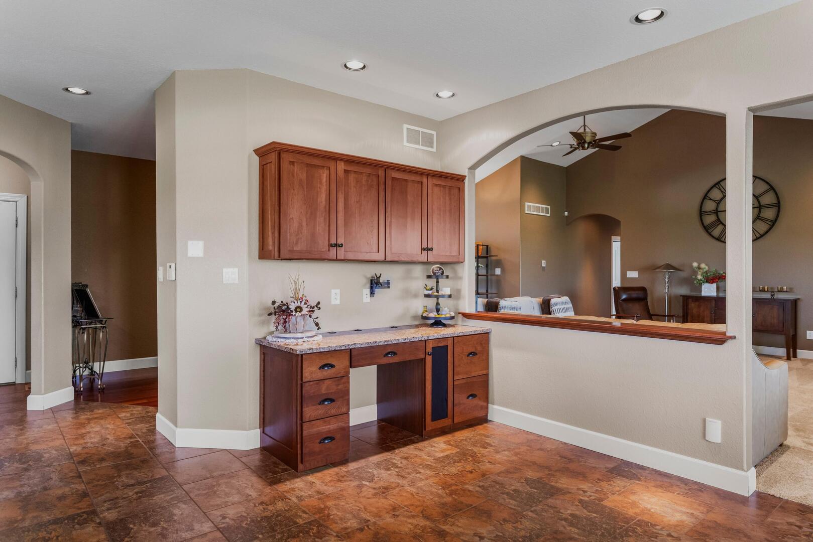 724 N County Road 2175 Road Property Photo 15