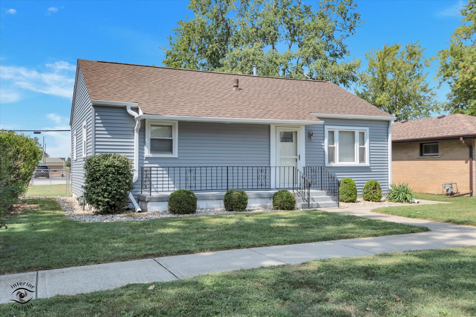 183 N Forest Avenue Property Photo 1