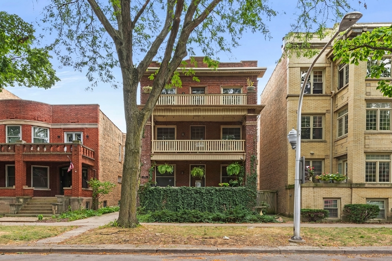 1347 W Granville Avenue Property Photo 1