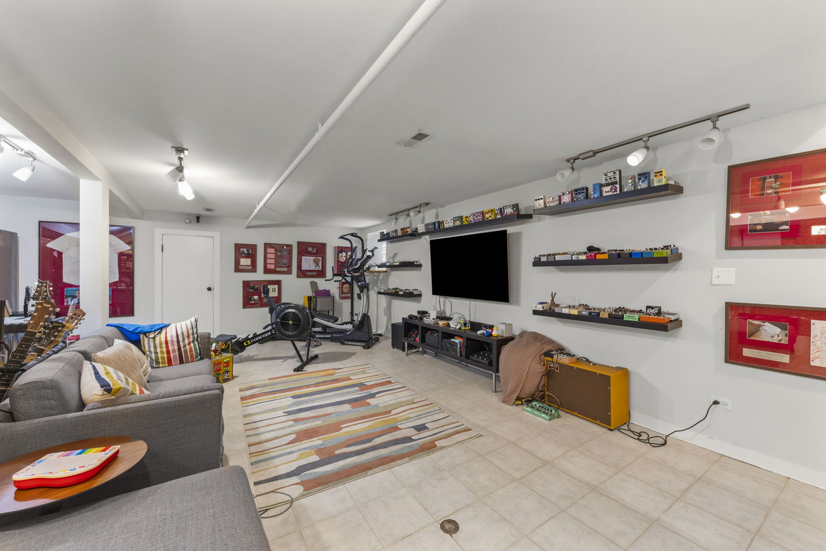 1347 W Granville Avenue Property Photo 20