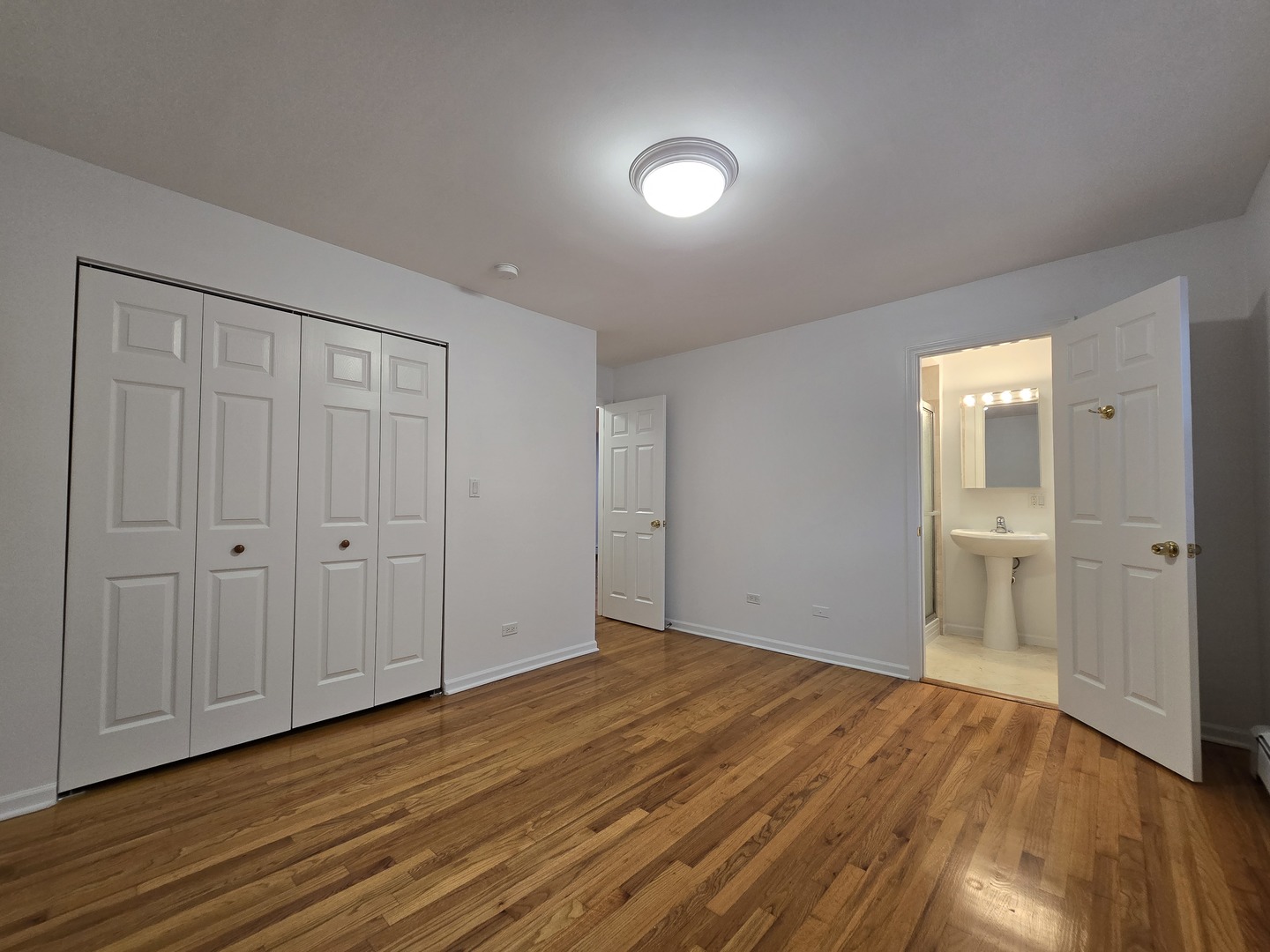 1819 W Touhy Avenue 4 Property Photo 11