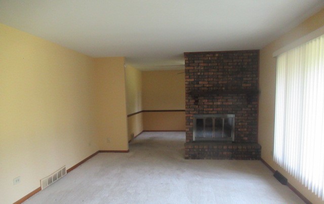 81 Lillian Lane Property Photo 4