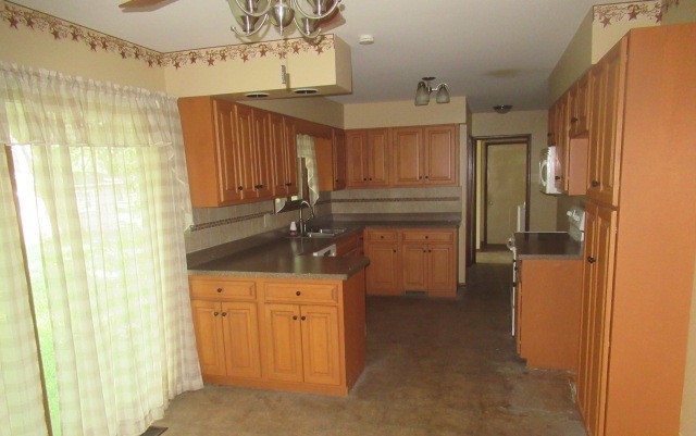 81 Lillian Lane Property Photo 6