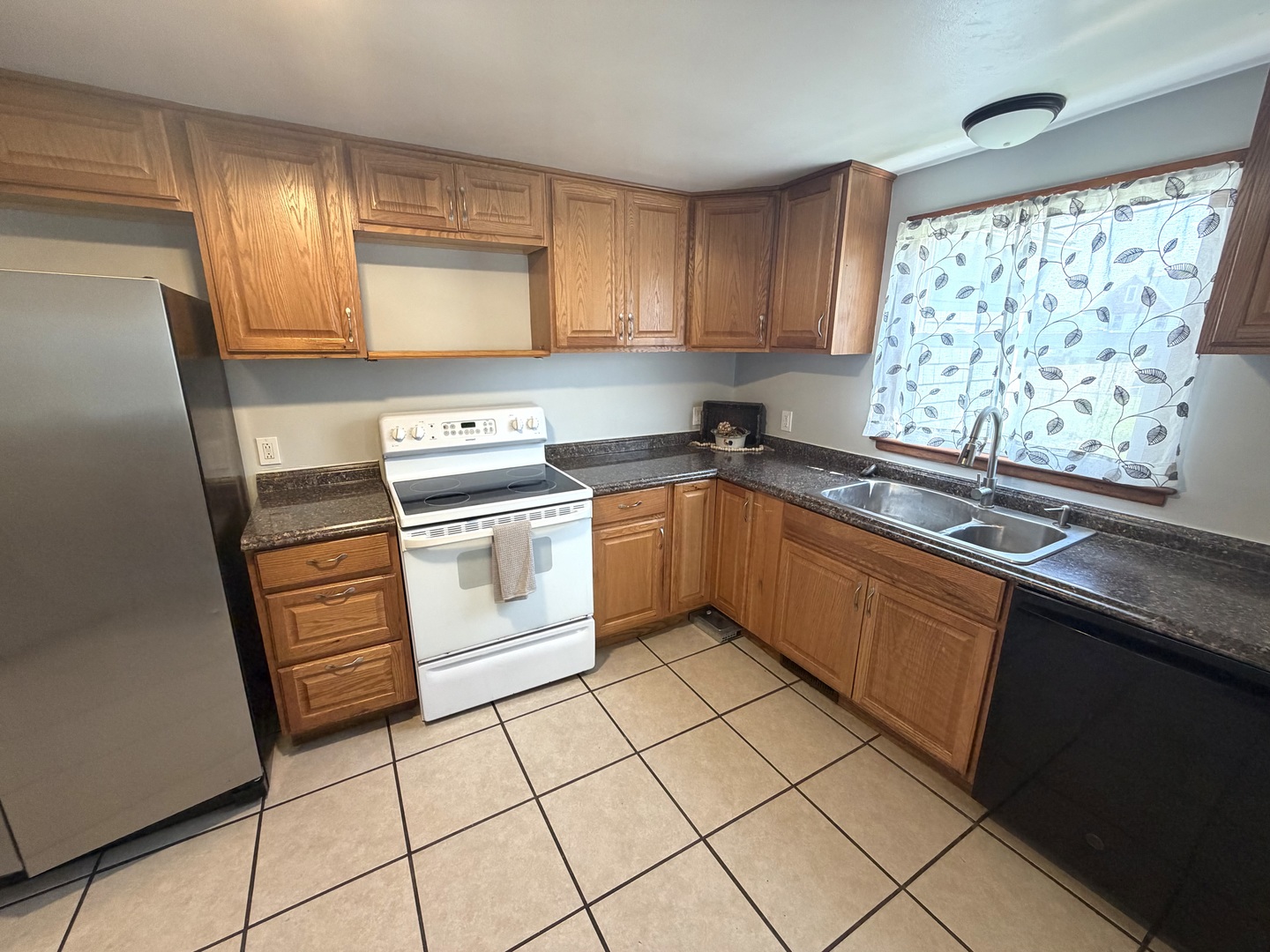84 21st Avenue Property Photo 5