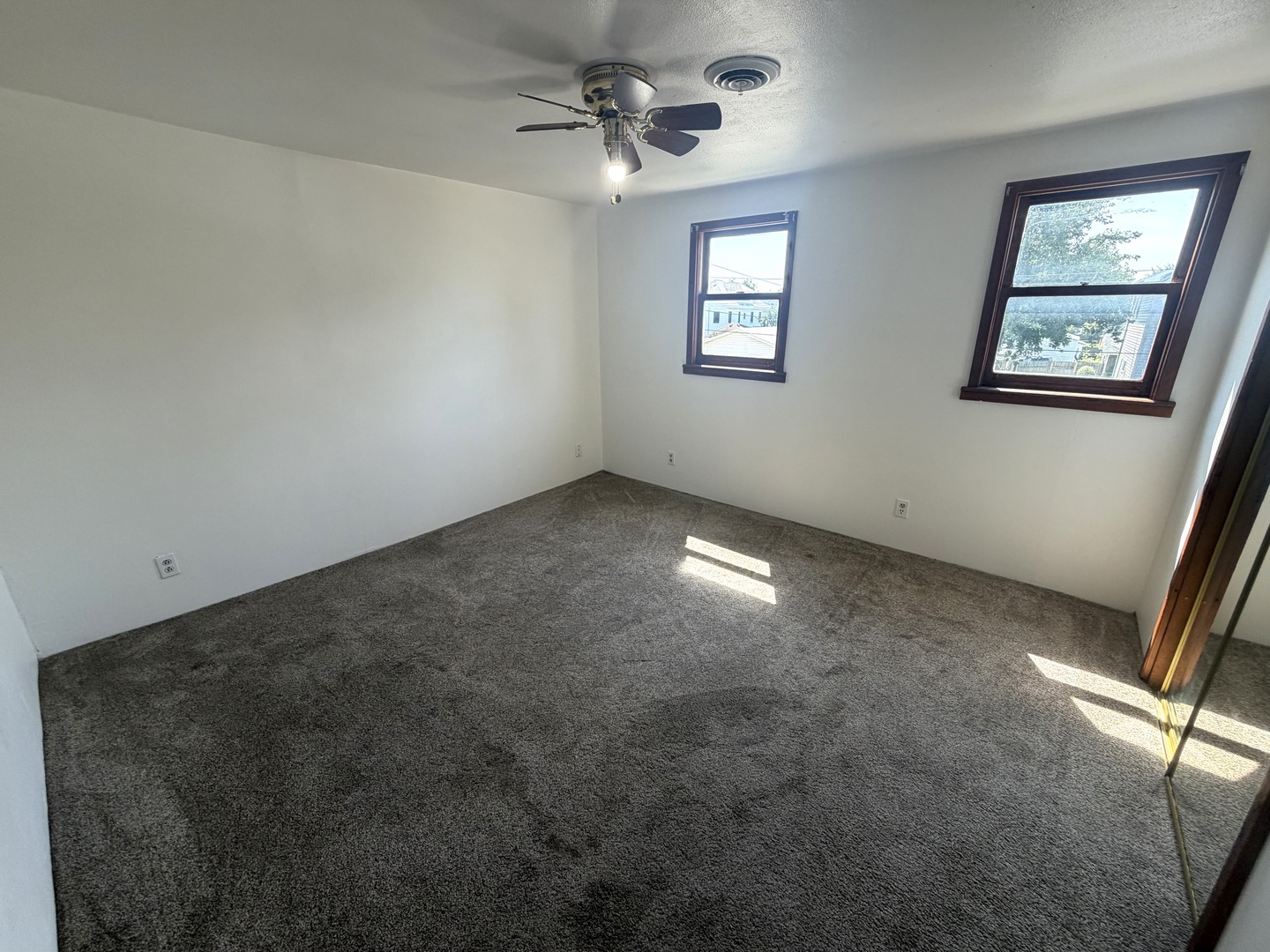 84 21st Avenue Property Photo 12