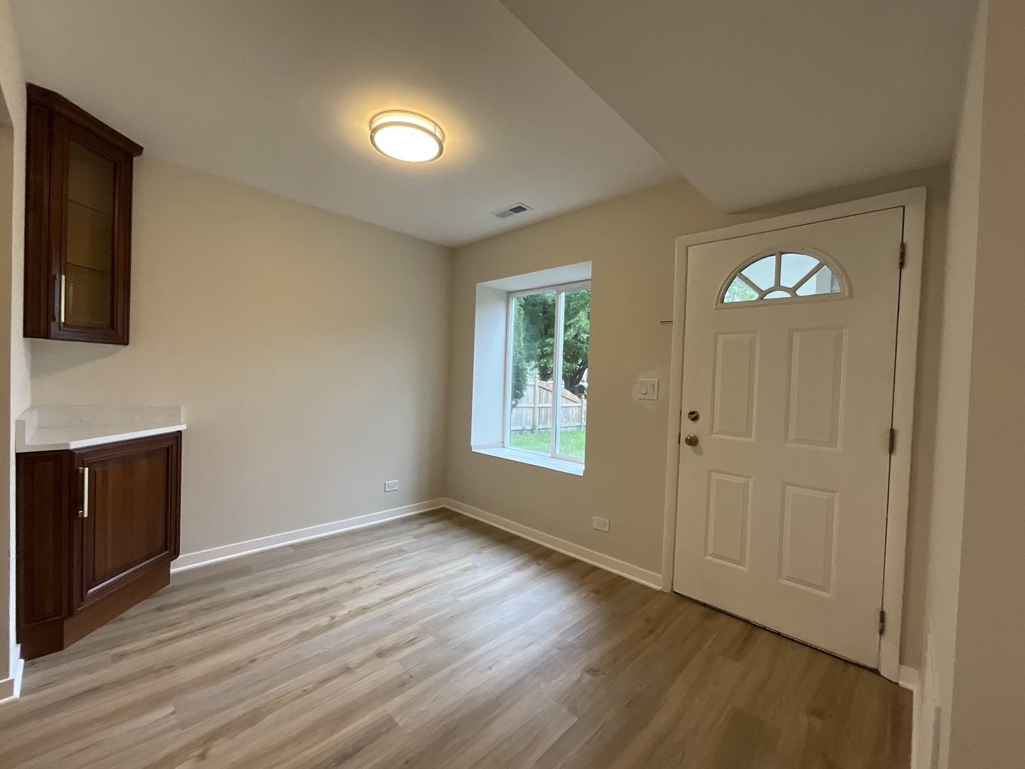 200 Glen Street Property Photo 5