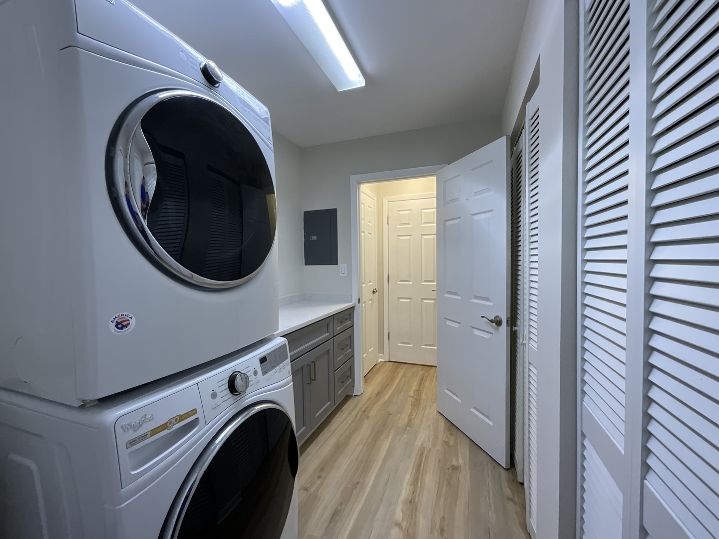 200 Glen Street Property Photo 18