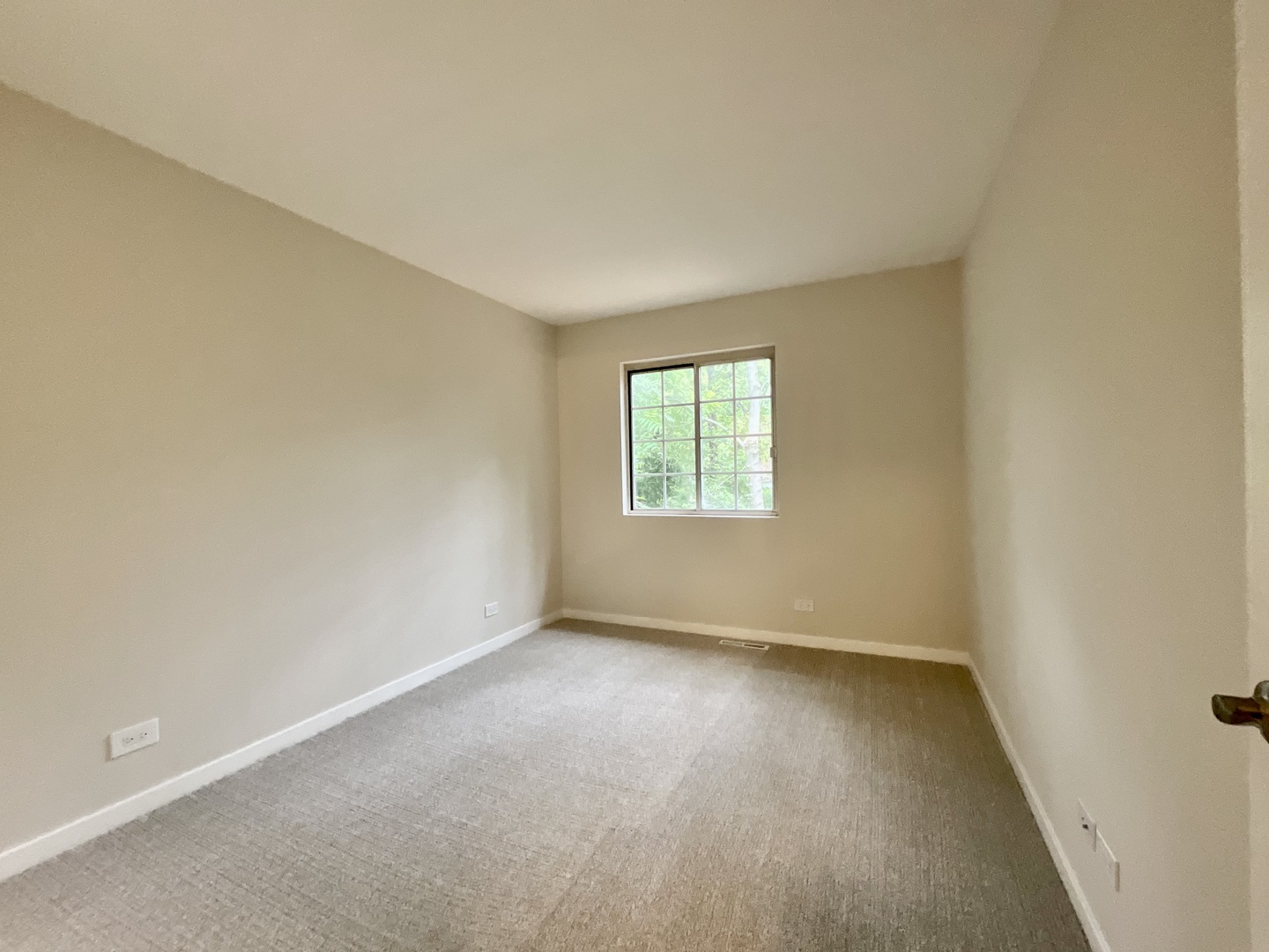 200 Glen Street Property Photo 25