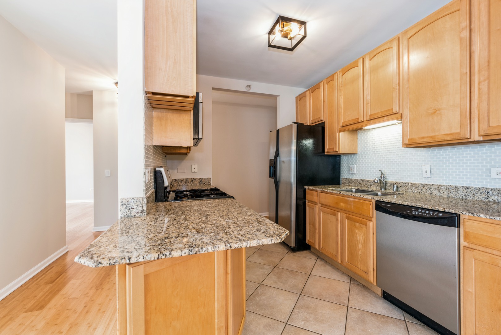 630 N State Street 2508 Property Photo 18