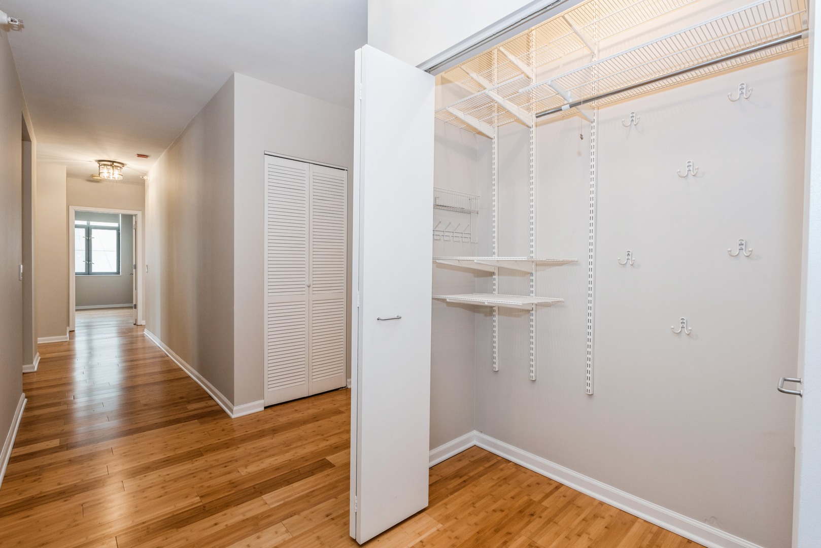 630 N State Street 2508 Property Photo 21