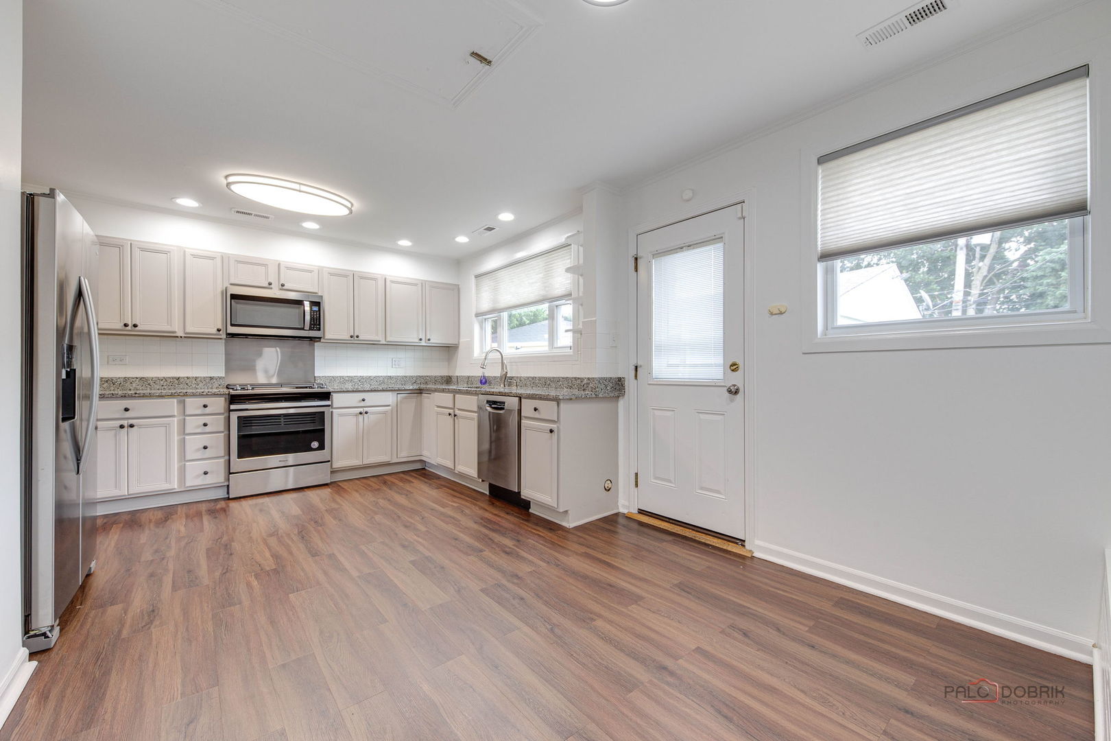 1091 E Villa Drive Property Photo 12