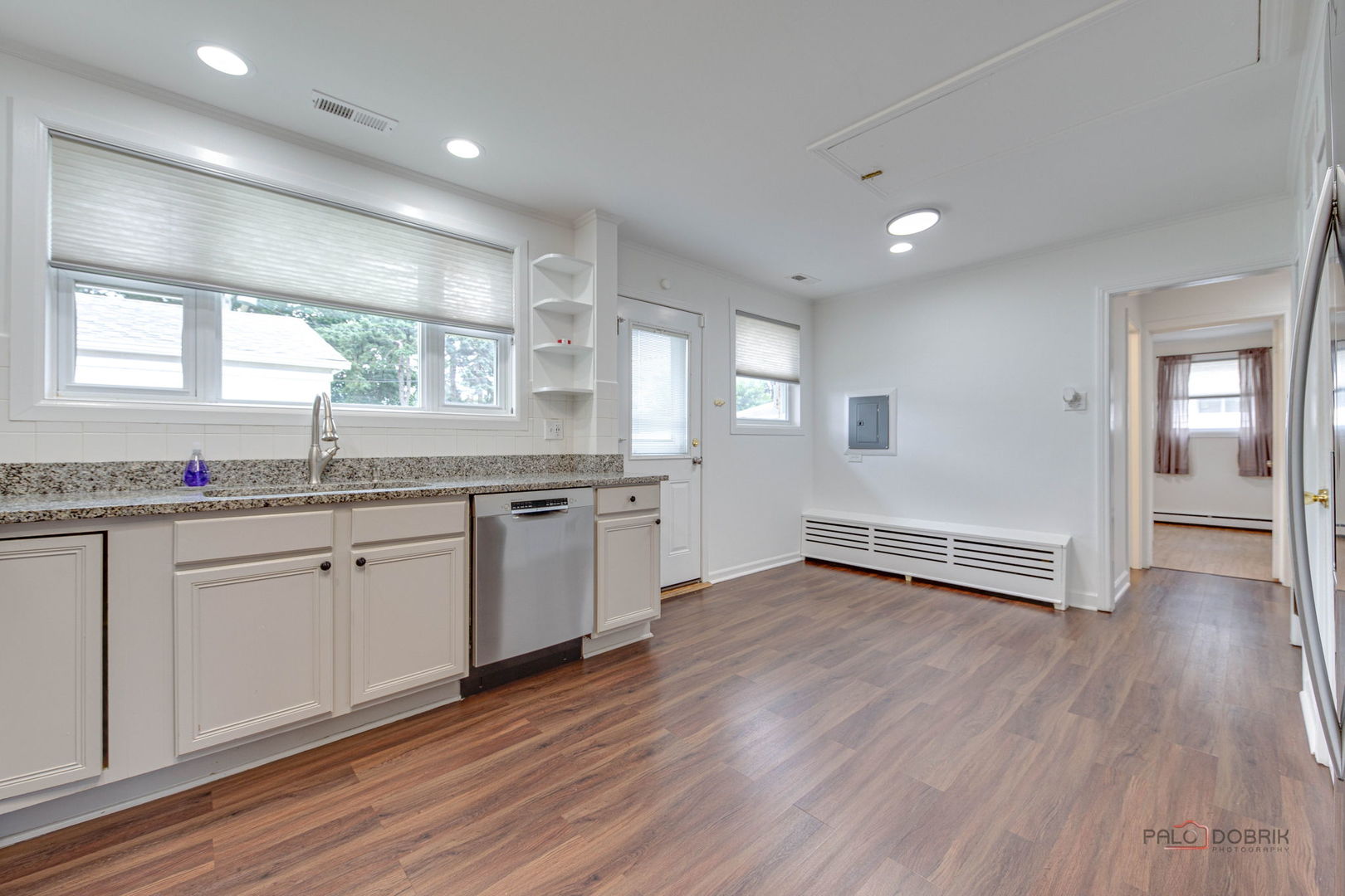 1091 E Villa Drive Property Photo 13