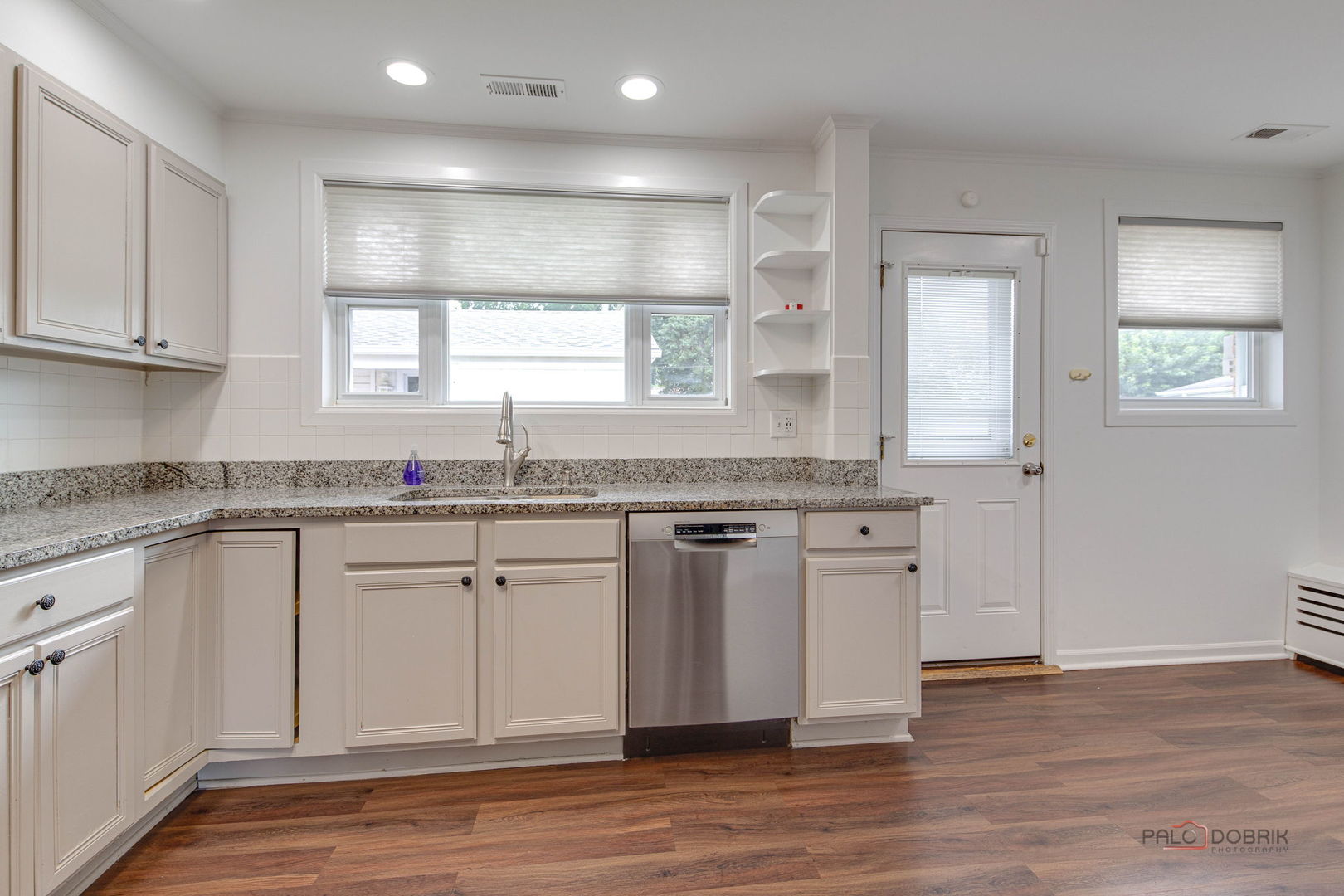 1091 E Villa Drive Property Photo 15
