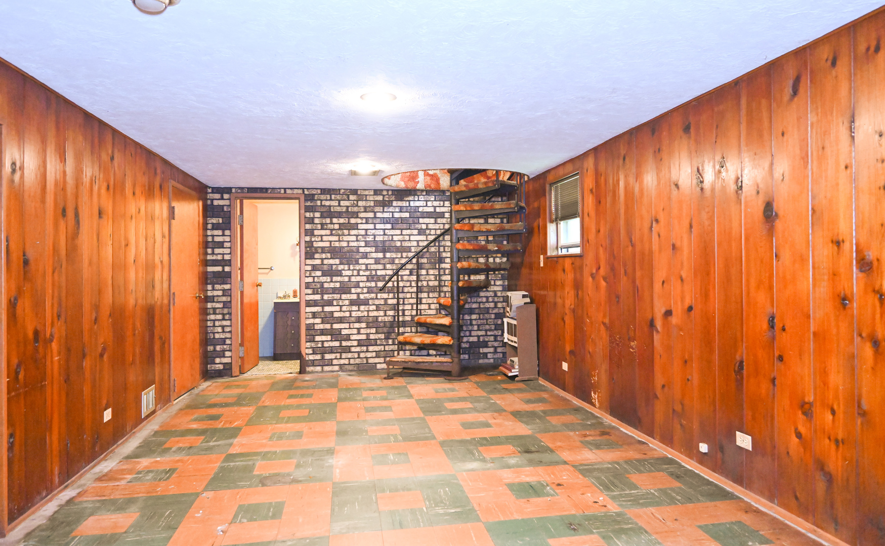 8425 Christiana Avenue Property Photo 15