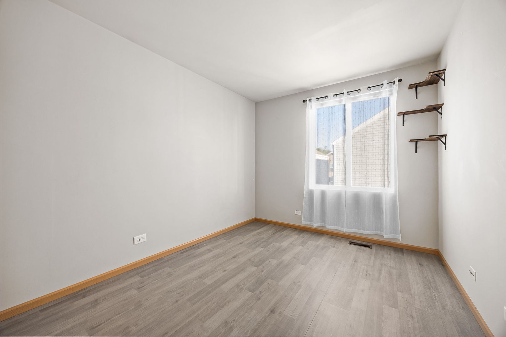 674 Four Seasons Boulevard Property Photo 10