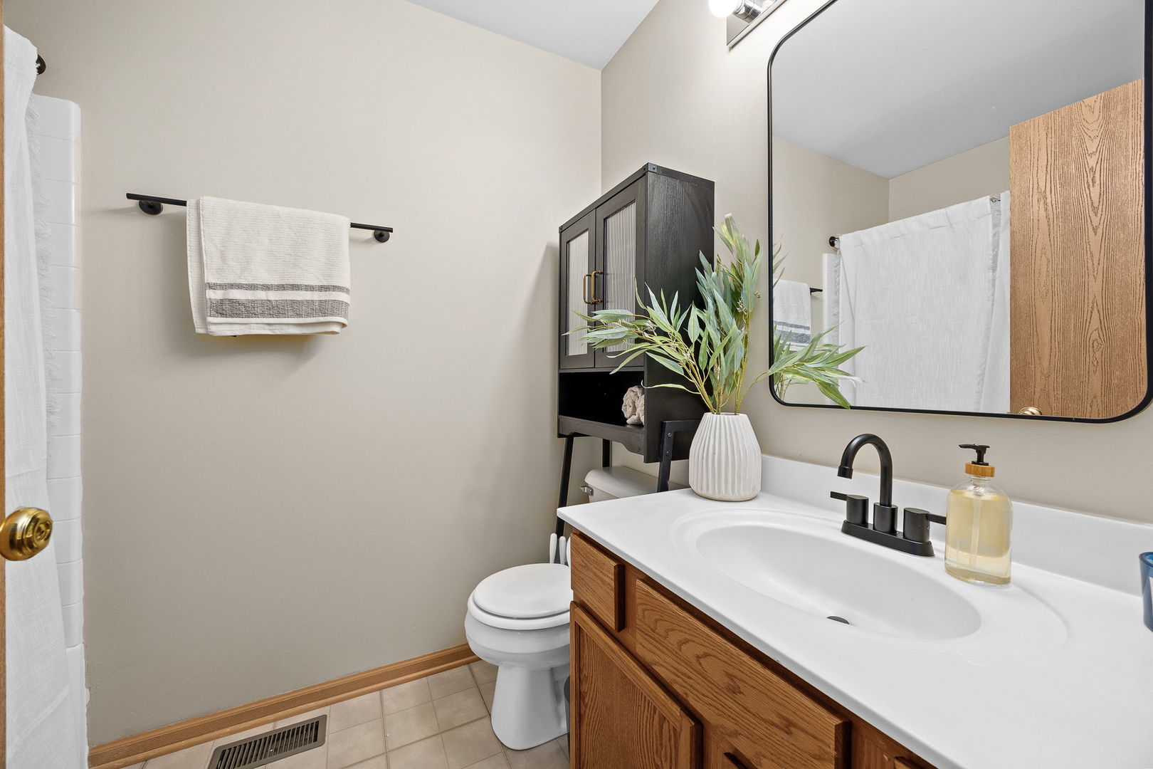 674 Four Seasons Boulevard Property Photo 13