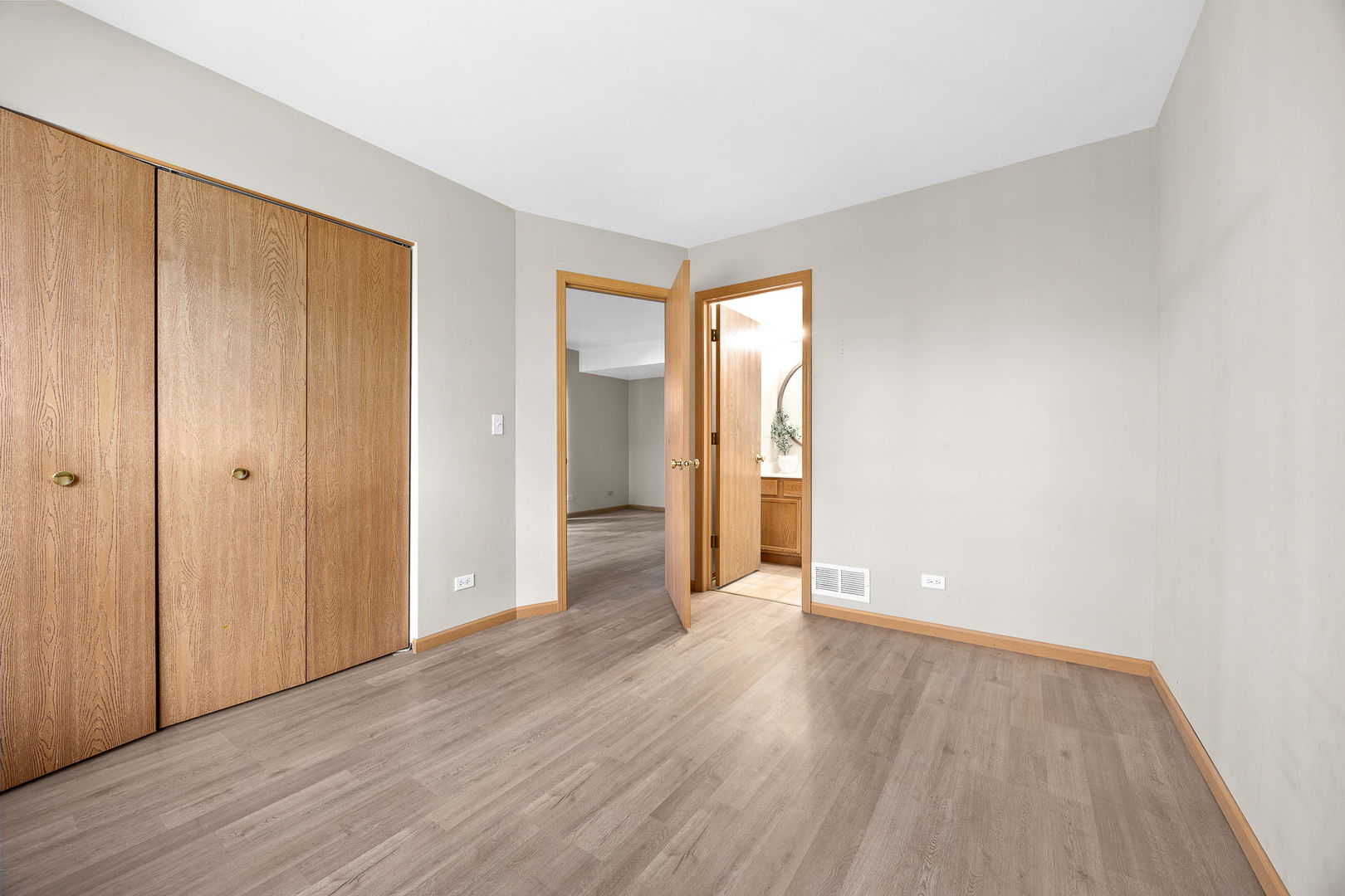 674 Four Seasons Boulevard Property Photo 15