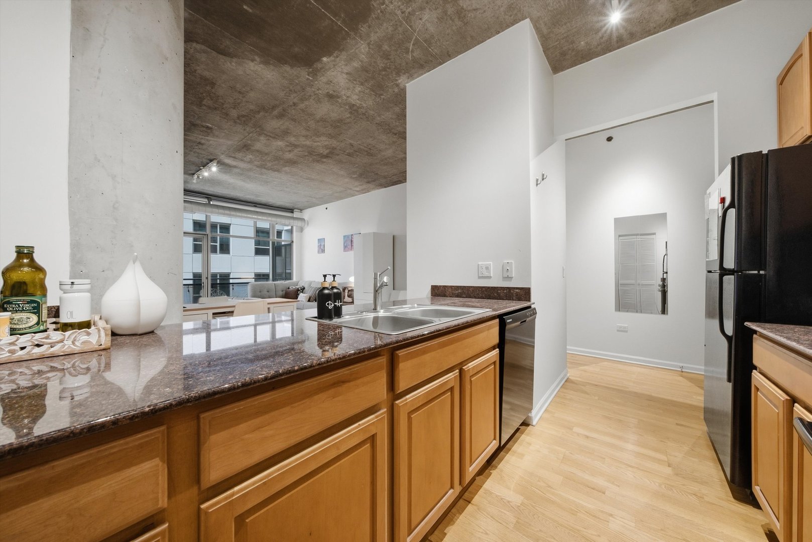 12748549 Property Photo 7
