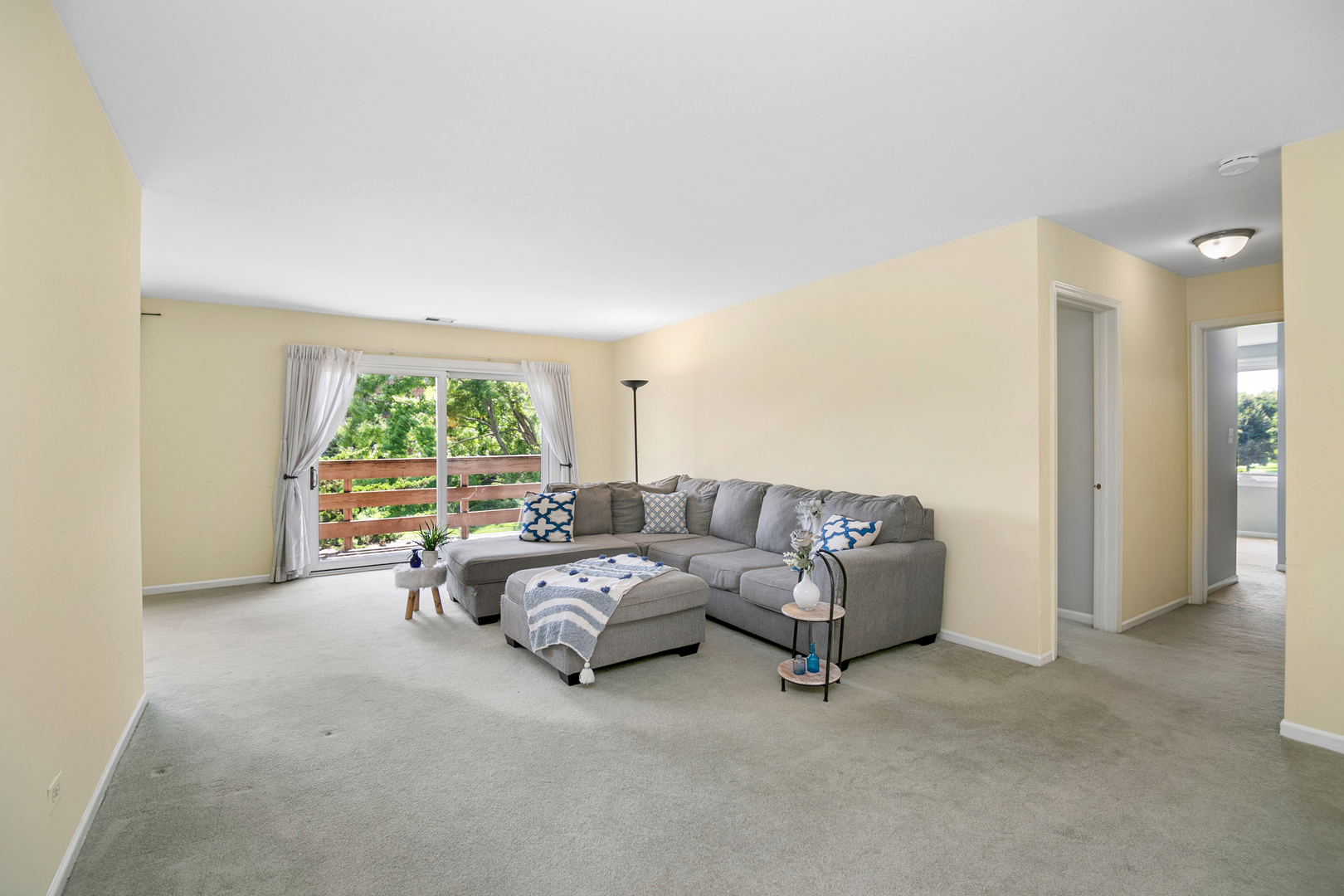 462 Raintree Drive 2a Property Photo 3