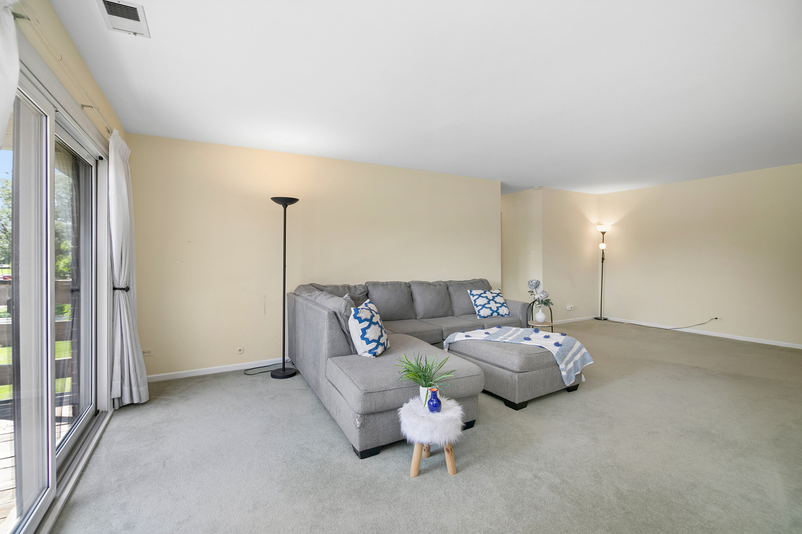 462 Raintree Drive 2a Property Photo 4