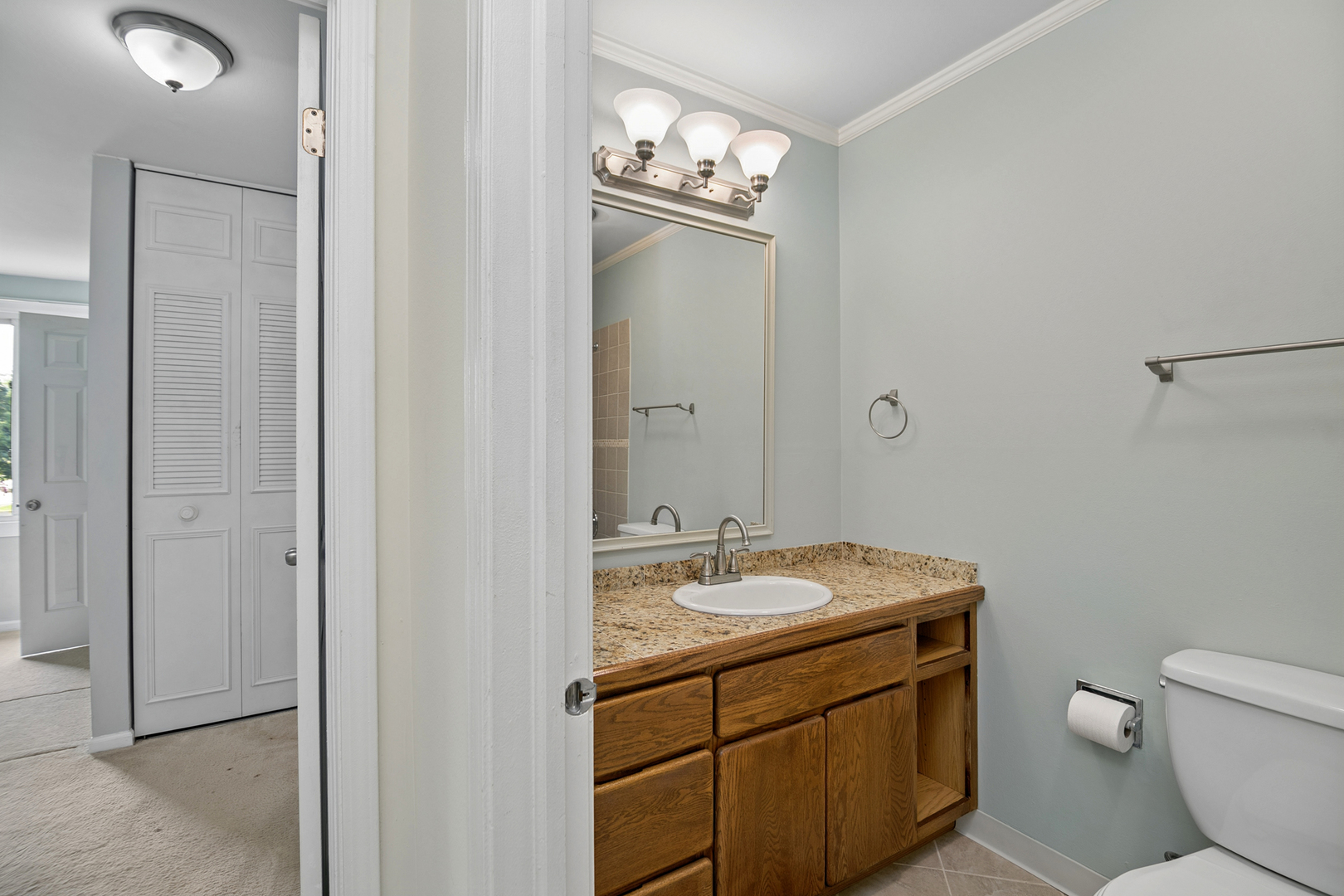 462 Raintree Drive 2a Property Photo 13