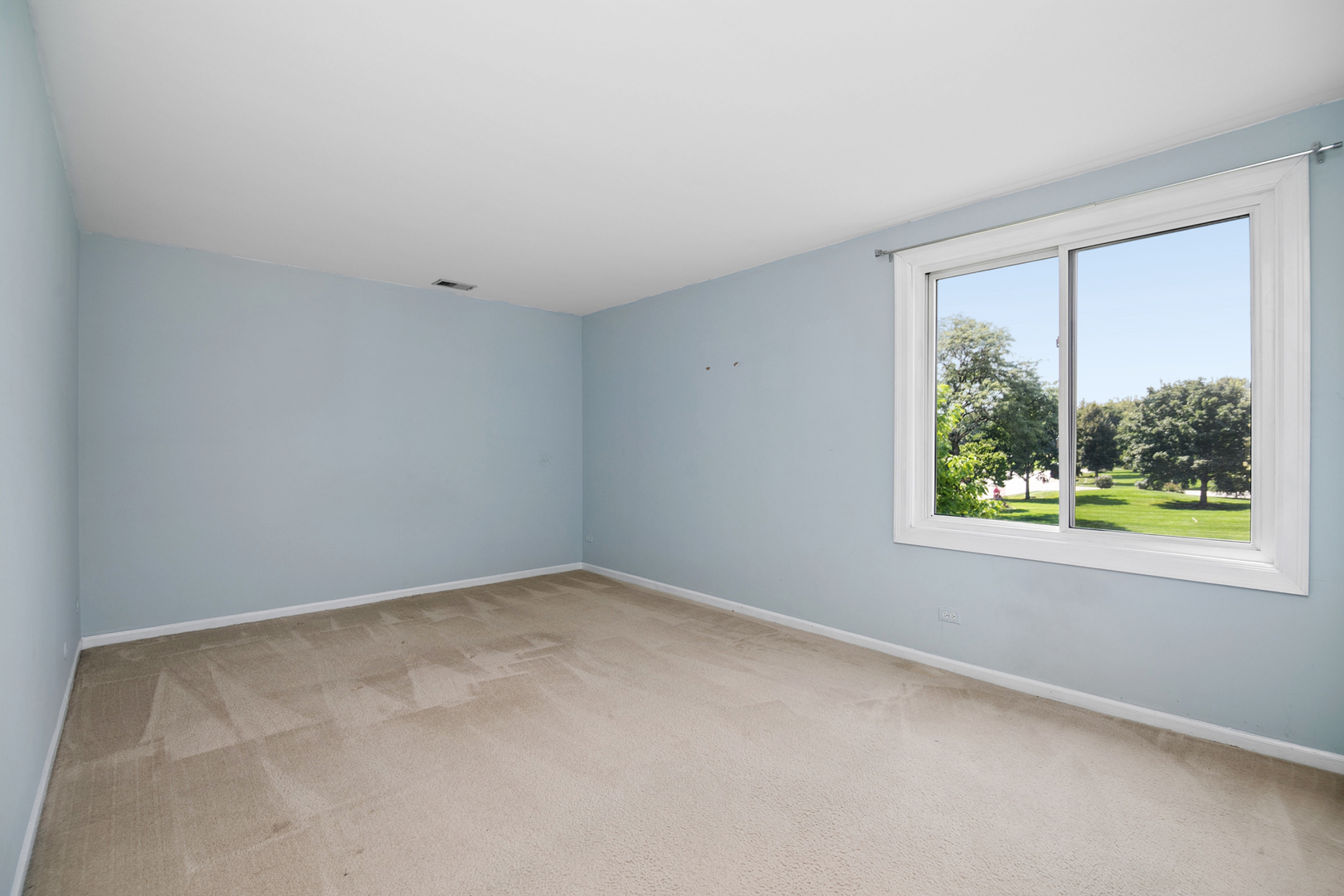 462 Raintree Drive 2a Property Photo 15