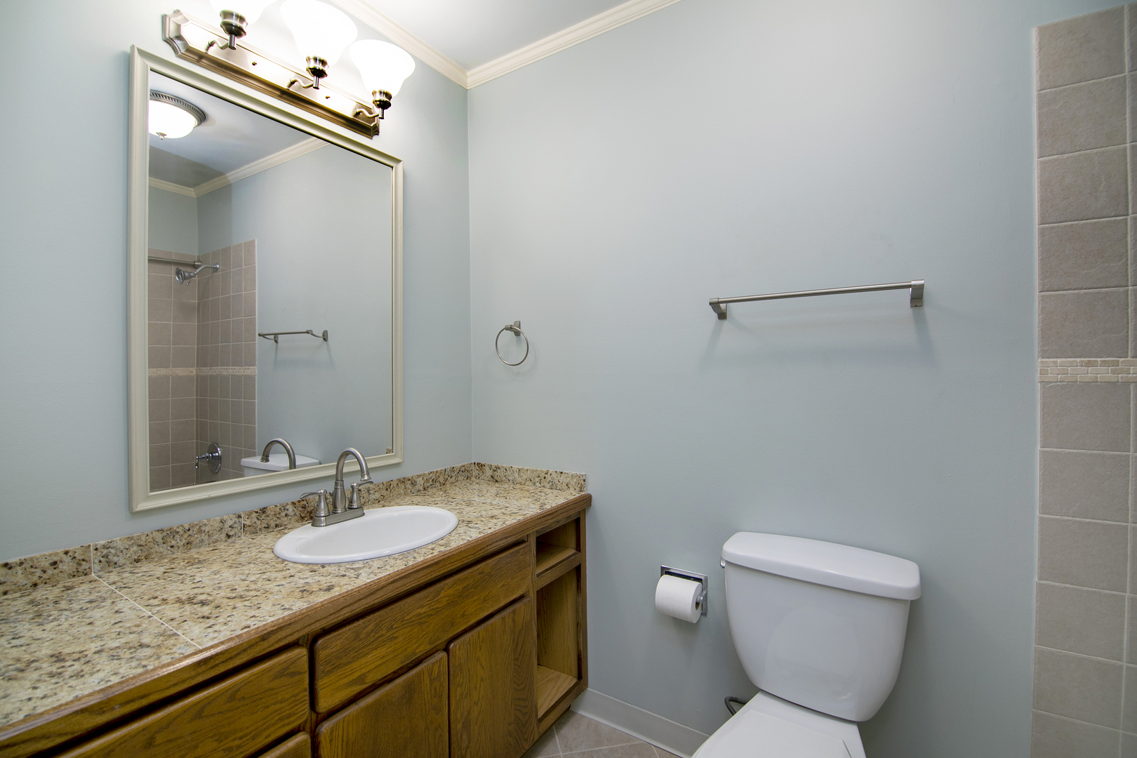 462 Raintree Drive 2a Property Photo 18