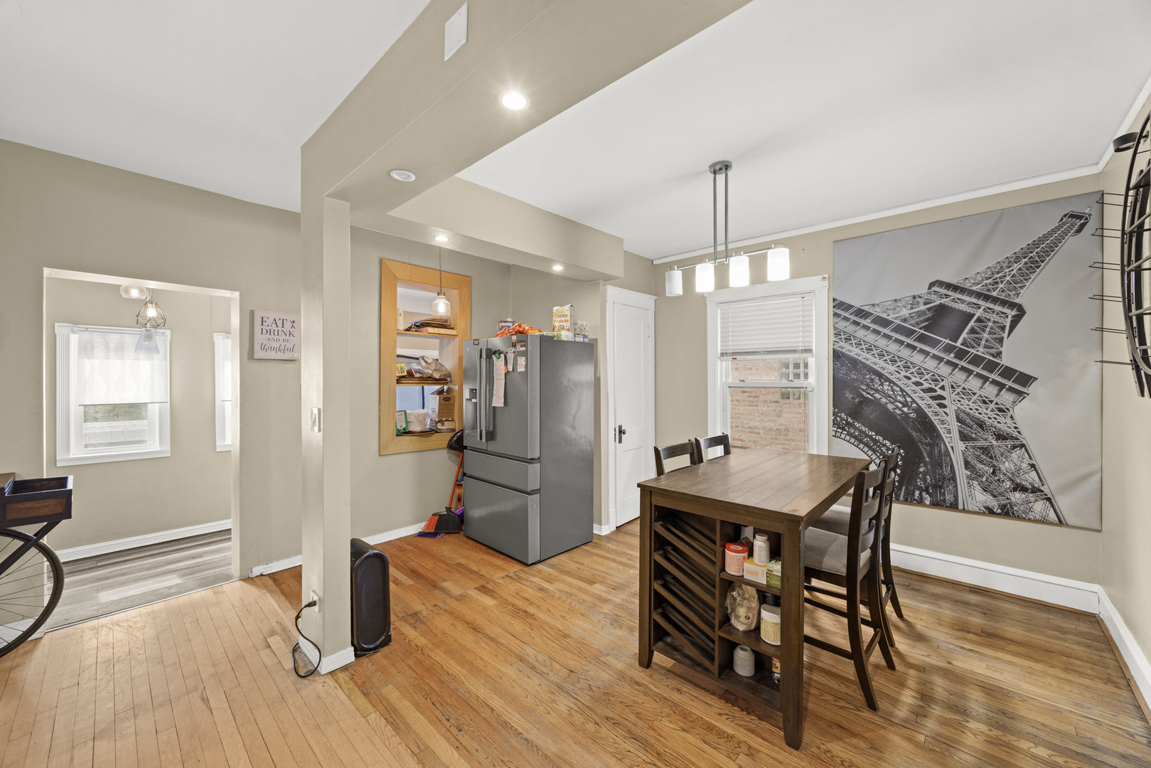10734 S Avenue F Property Photo 12