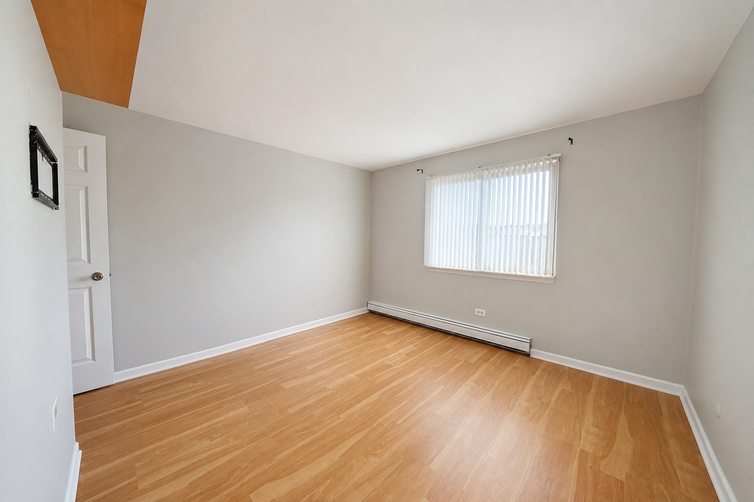 8701 W Foster Avenue 307 Property Photo 18