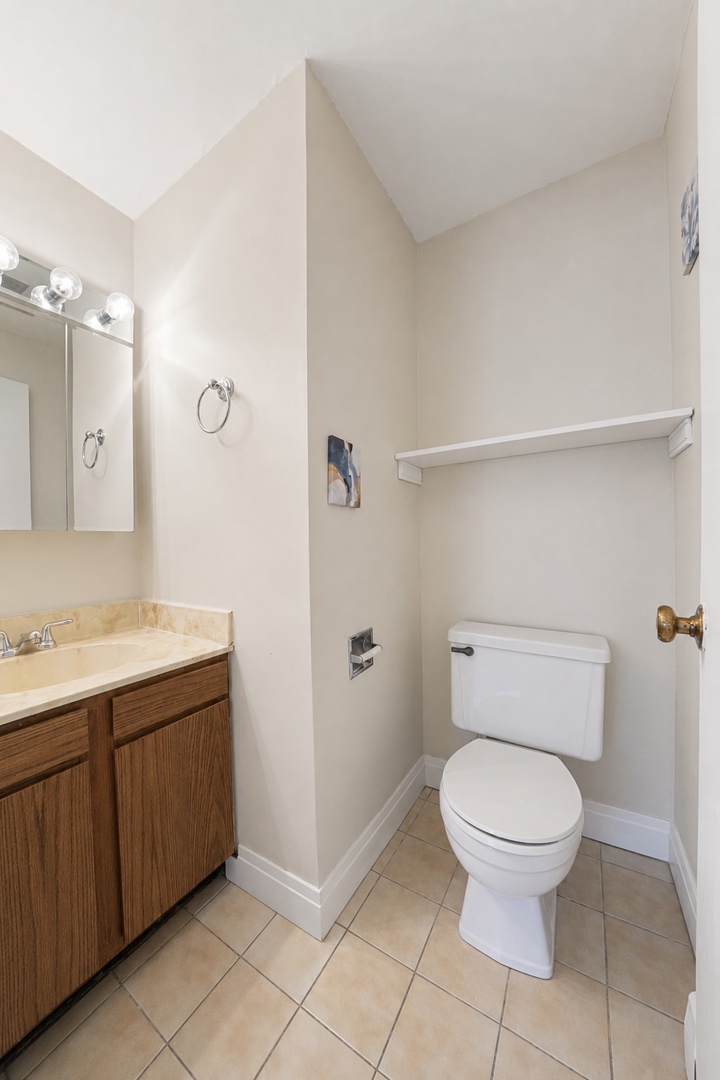 8701 W Foster Avenue 307 Property Photo 24