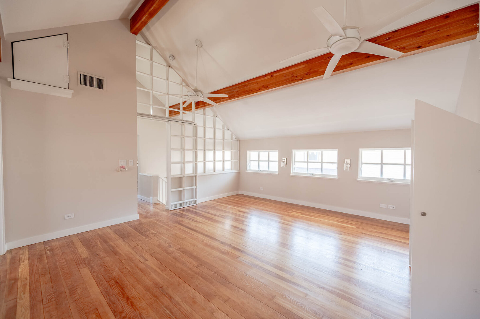9841 S Hoyne Avenue Property Photo 14