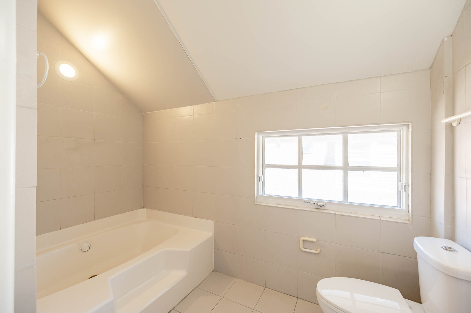 9841 S Hoyne Avenue Property Photo 17