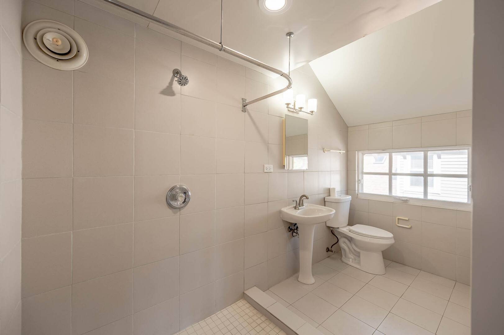 9841 S Hoyne Avenue Property Photo 18