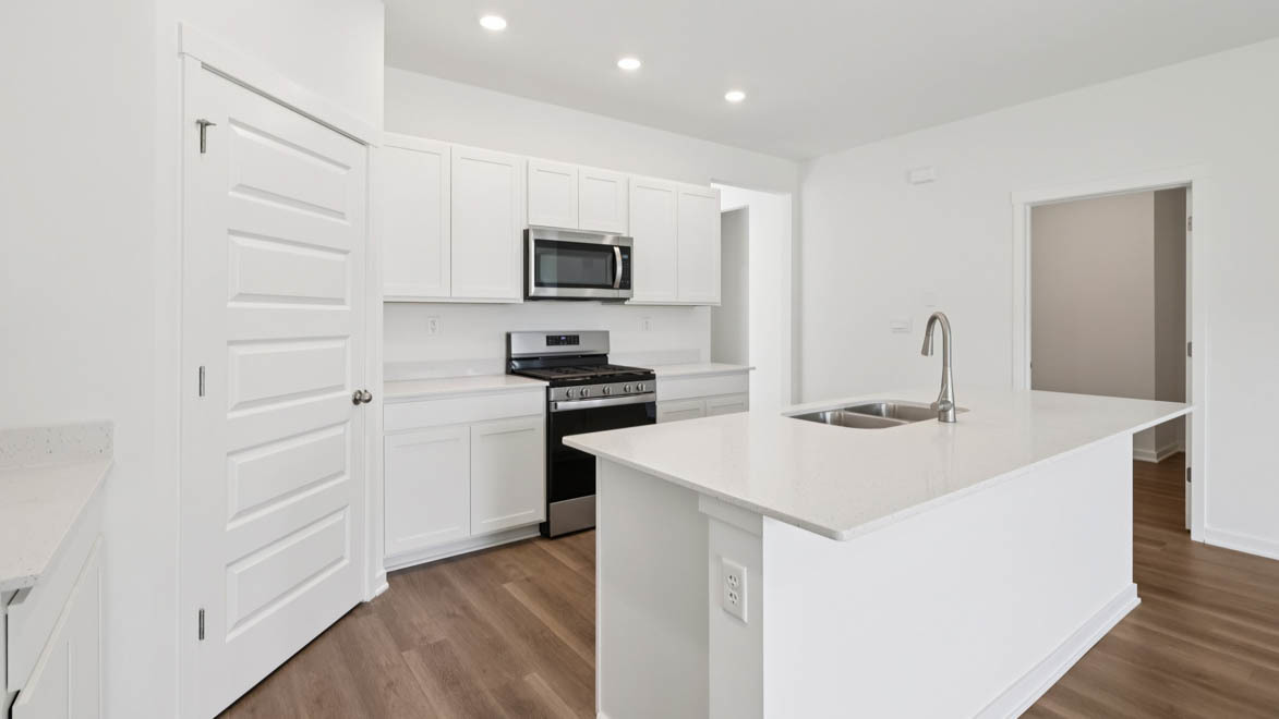 2583 Skye Drive Property Photo 2