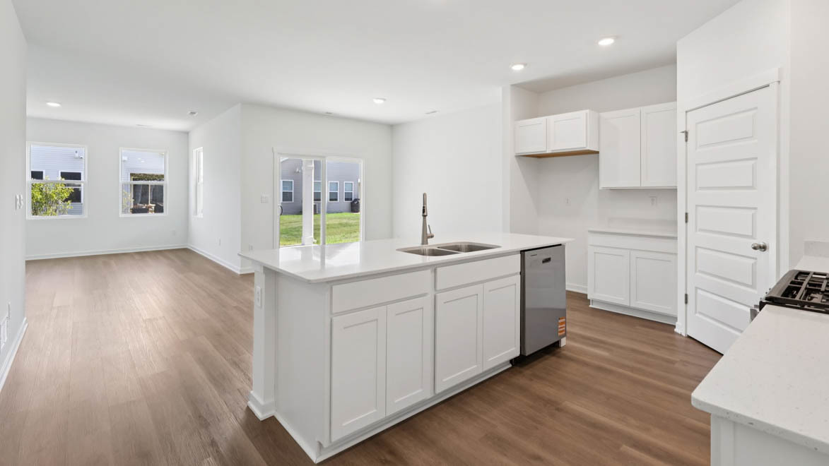 2583 Skye Drive Property Photo 4