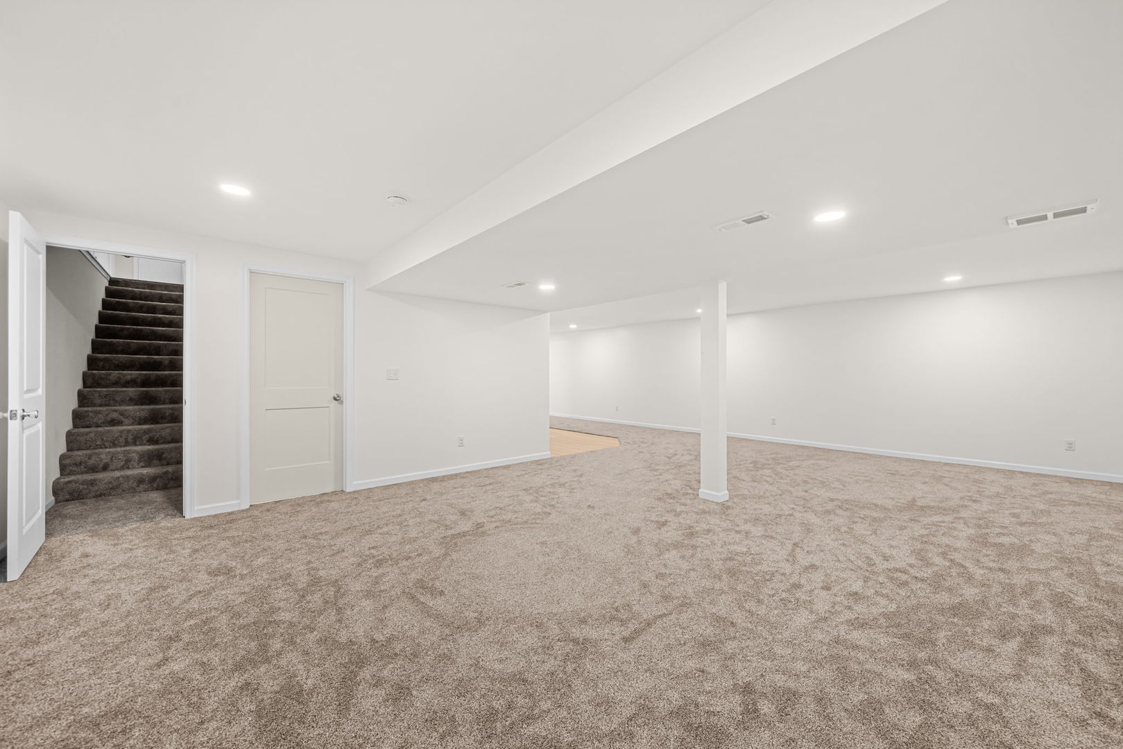 749 Oxford Drive Property Photo 34