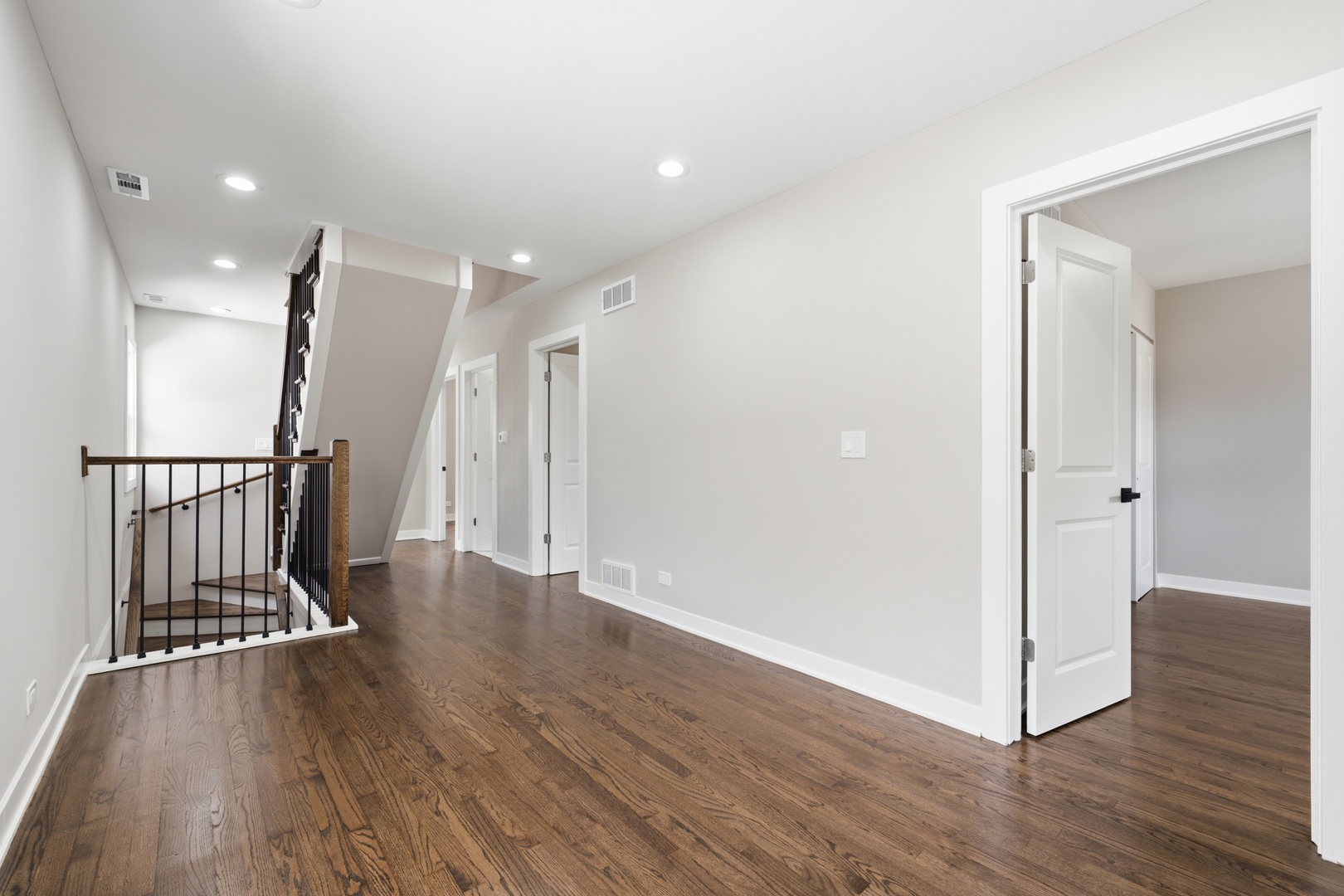 4305 N Mobile Avenue Property Photo 17