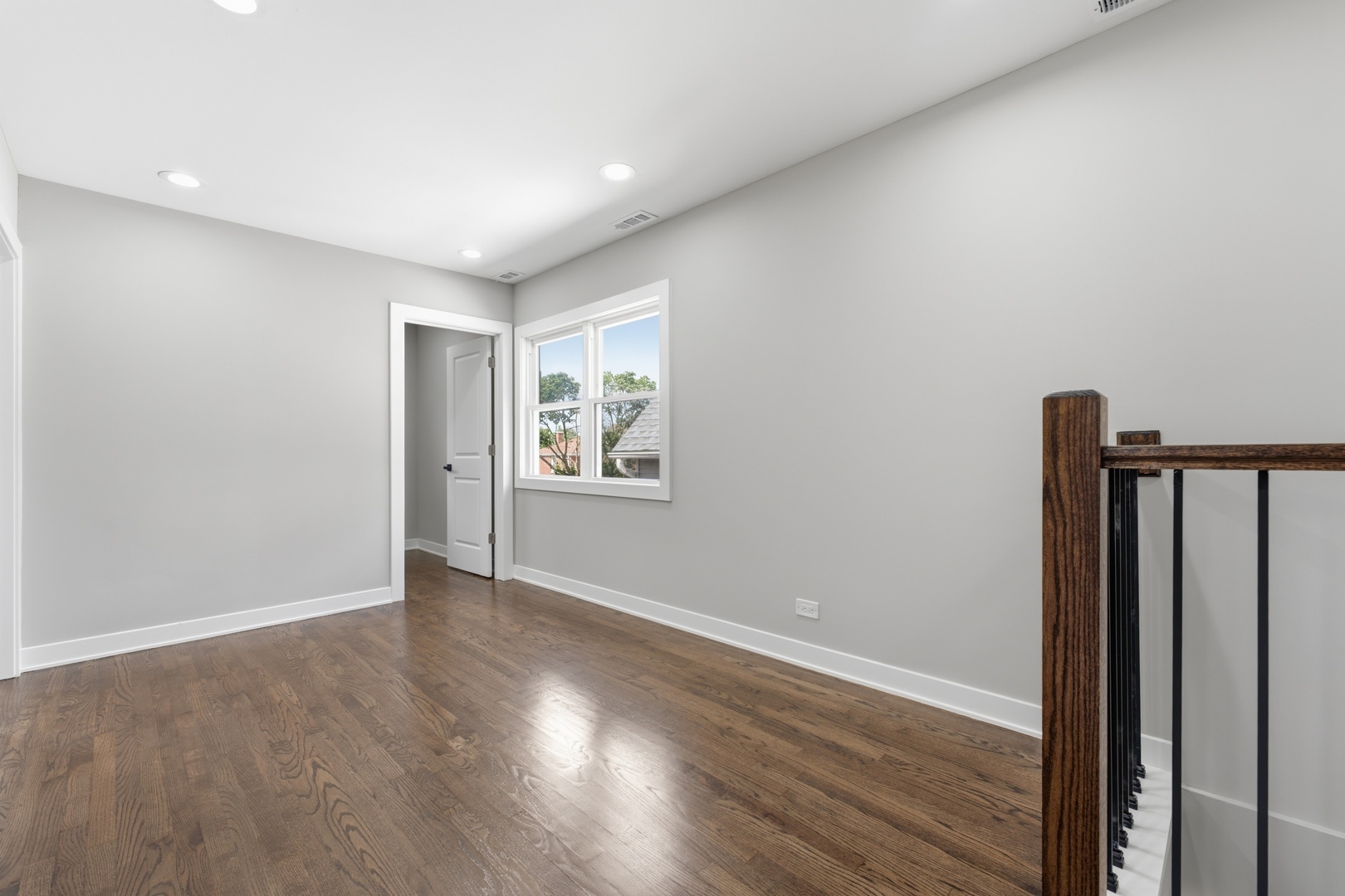4305 N Mobile Avenue Property Photo 18