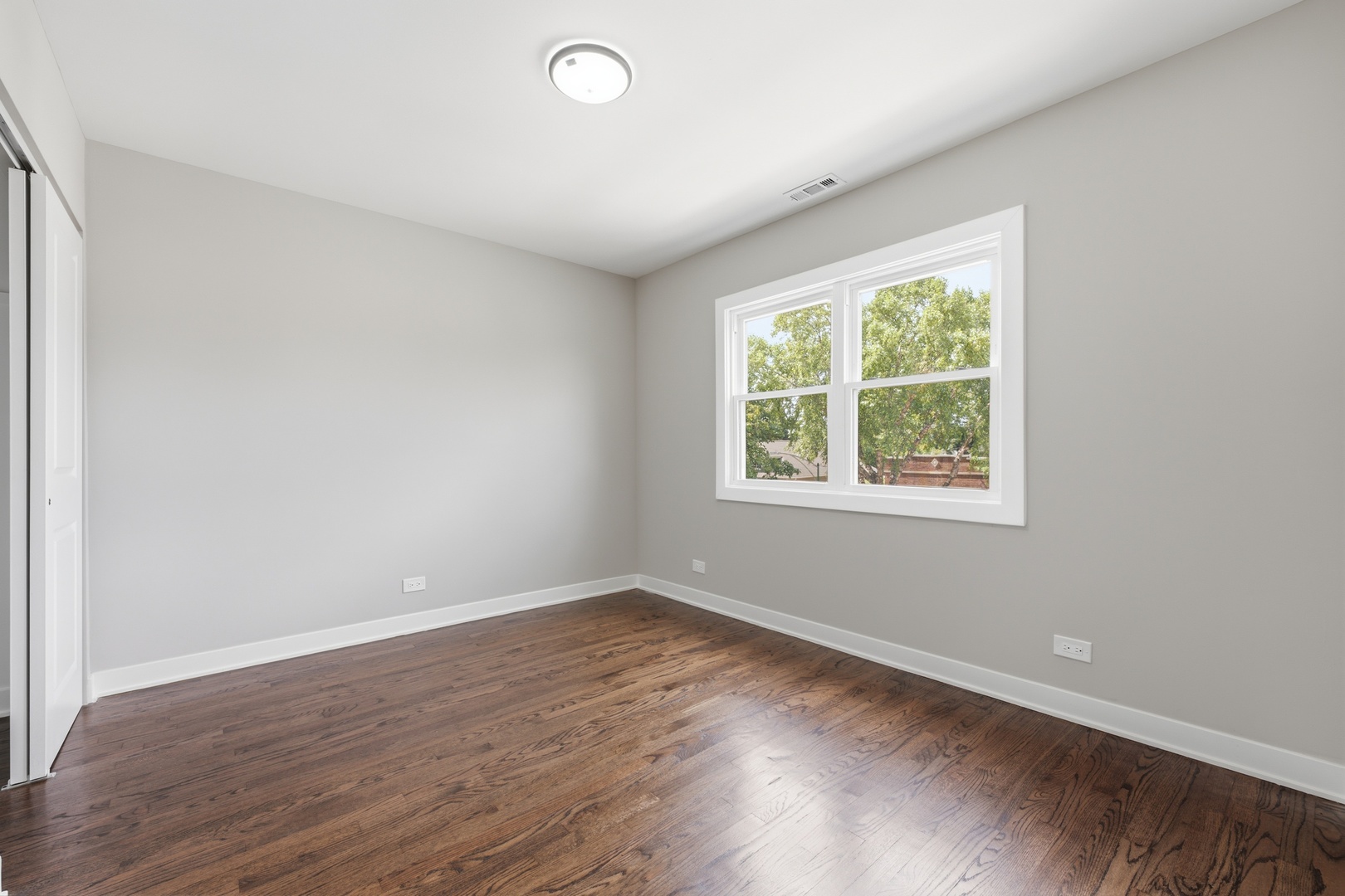 4305 N Mobile Avenue Property Photo 19