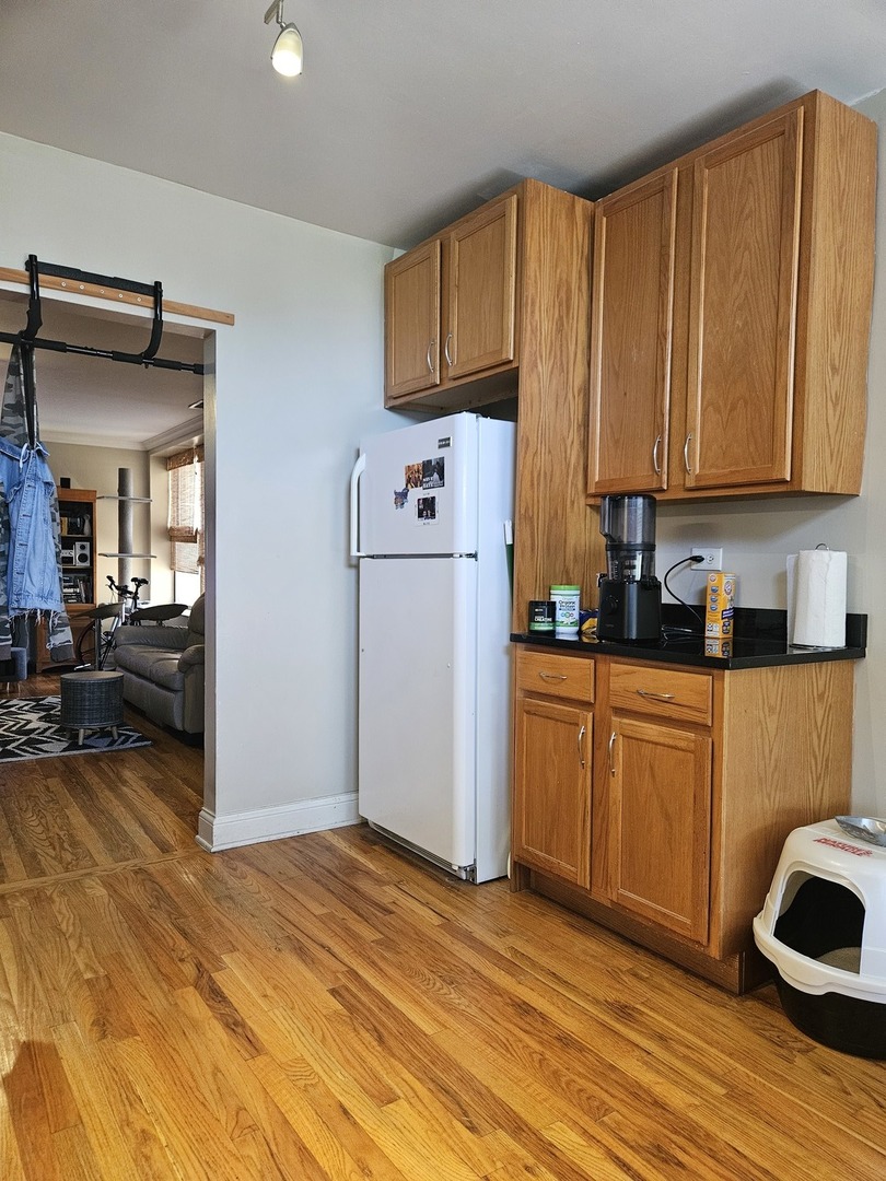 7213 S Yates Boulevard 3a Property Photo 3